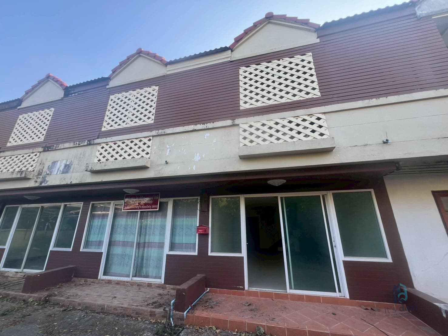 🔥 NONG BUA LAMPHU CITY 🔥 2 Adjacent Townhouses for Sale - Both Units for Only THB 1.5 Million